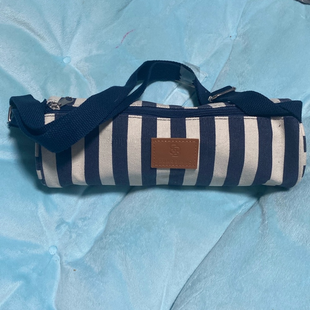 Canvas insulation Ted sling bag with 2 stainless
Steel cups/lids
